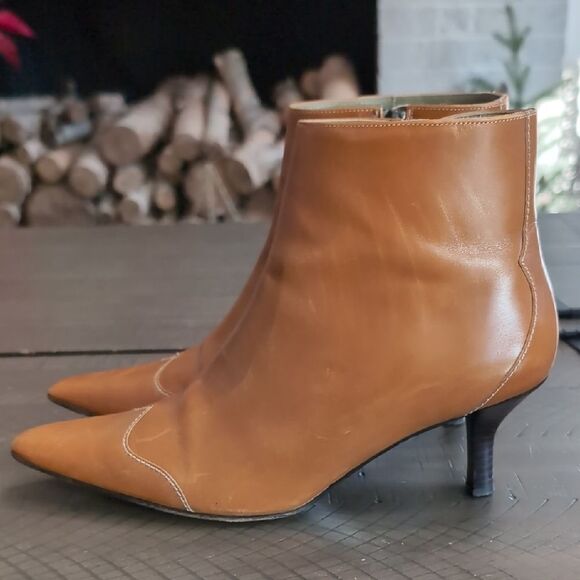 Cole Haan Y2K Camel Brown Leather Pointed Kitten Heel Ankle Boots Sz 8.5 - Picture 2 of 13